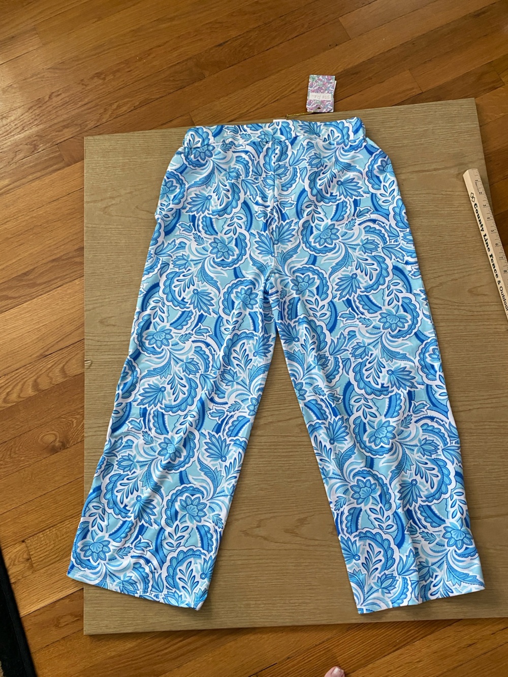 Stella Parker Blue Floral Print Women’s Lounge Pants capri length. NWT SMALL - Picture 2 of 9